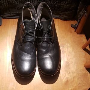 UGG EUC men's size 13 chukka boots.